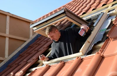 Pose de fenêtres de toit Velux à Villeferry
